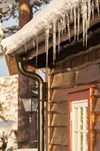Safe at Home in Winter: Ice Dam Fixes, Accessible Entrances and Getting the Details Right