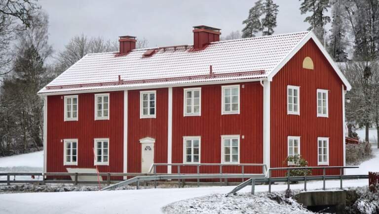 Ready Before the Cold: Winter Upgrades, Backup Heating Options and Choices That Feel Like You