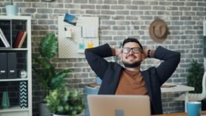 The 5-Minute Desk Stretches That Fix Mom Posture