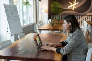 Hiring Your First Virtual Assistant on a Bootstrap Budget